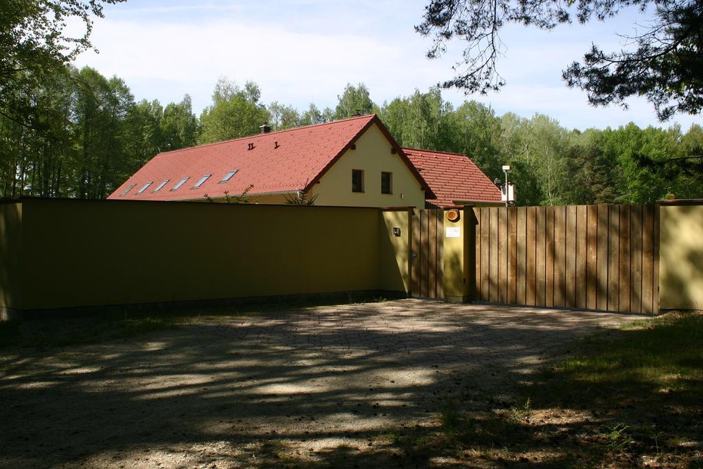 Penzion U Blatce Hotel Nove Hrady  Exterior photo